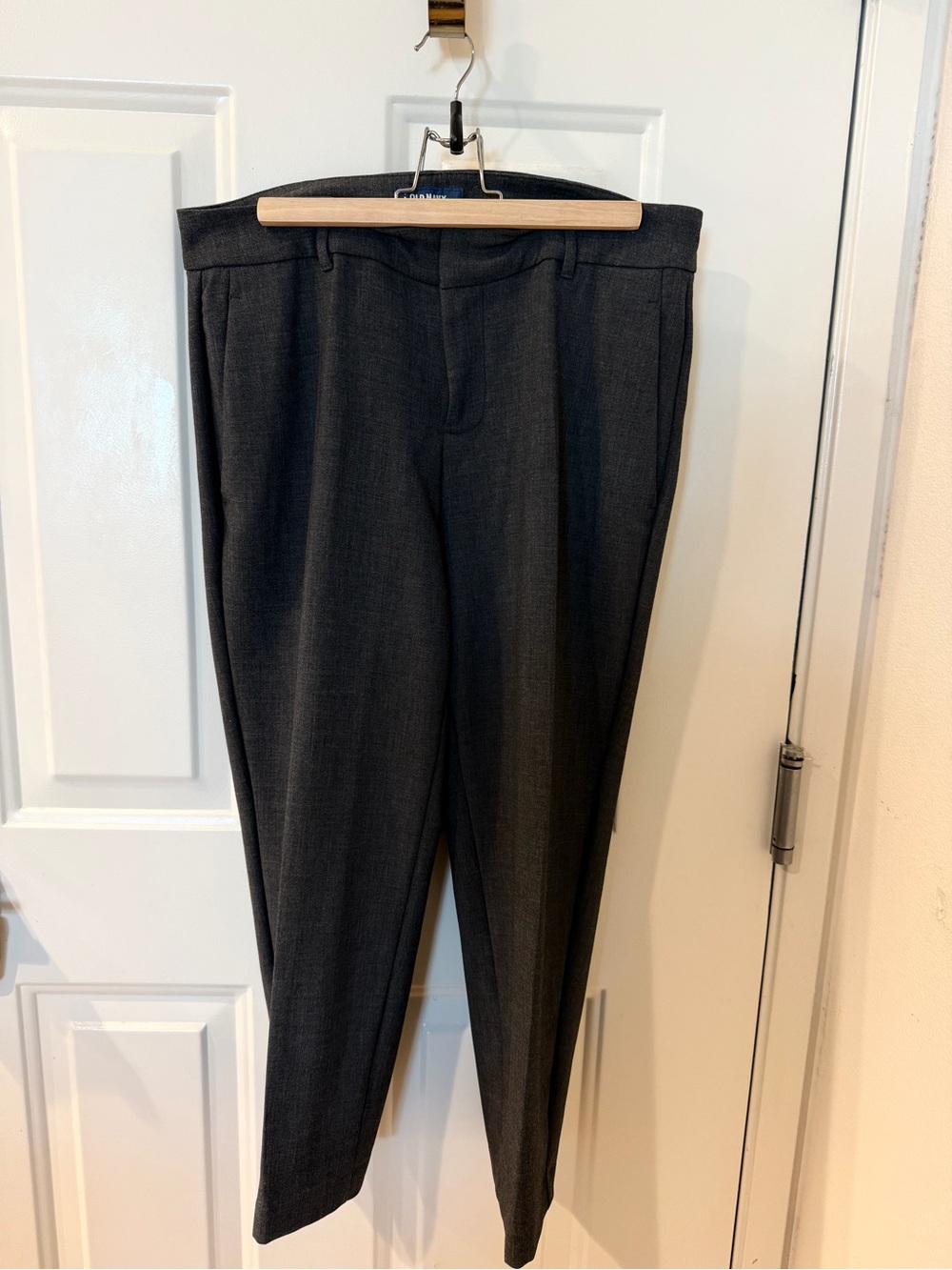 Women’s Classic Slim Dress Pants - Charcoal Gray